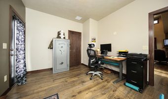 2729 E Palmer St, Brandon, SD 57005