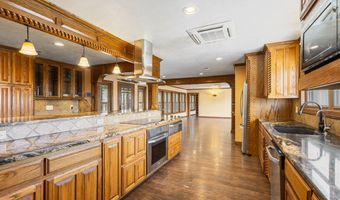 508 N Cockrell St, Alpine, TX 79830