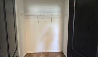 228 Sharon Oaks Ct, Benton, AR 72019