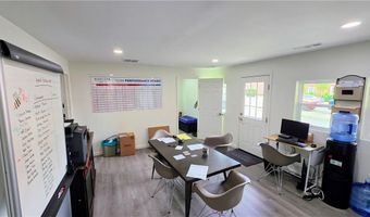 1198 Merchant St, Ambridge, PA 15003