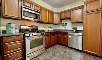 1300 ARMY NAVY Dr 816, Arlington, VA 22202
