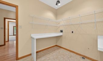 1074 Boone Woods Trl, Augusta, MO 63332
