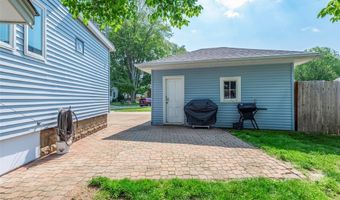 611 West St, Amherst, OH 44001