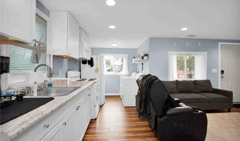 113 Chisholm St, Aberdeen, NC 28315