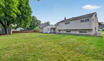10 Frances Rd, Bayonne, NJ 07035