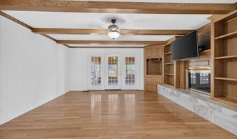 5572 Section Line Rd, Albertville, AL 35950