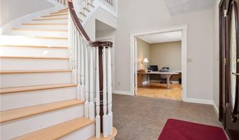 825 Woonsocket Hl, North Smithfield, RI 02896