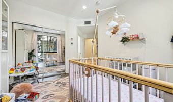12000 Goshen Ave 203, Los Angeles, CA 90049