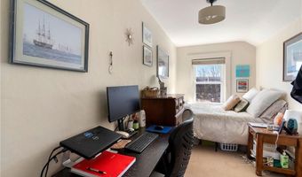 29 Marsh St 3, Newport, RI 02840