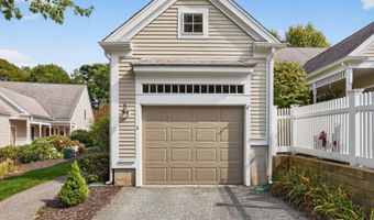 4 Hollyhock Knoll Ct 4, Bourne, MA 02532