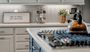 24168 SPRING MEADOW Cir, Aldie, VA 20105