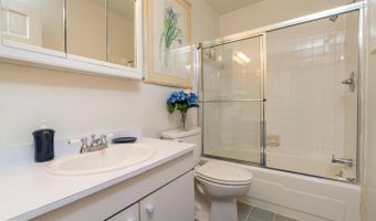 12 PENNY Ln #12, Baltimore, MD 21209