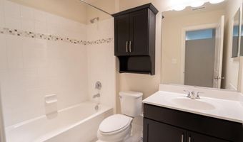22595 WINDSOR LOCKS Sq, Ashburn, VA 20148