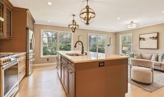 6111 WASHINGTON Blvd, Arlington, VA 22205