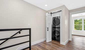 70 Sunset Dr, Belmont, NH 03220