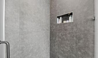 526 ISLEBAY Dr, Apollo Beach, FL 33572