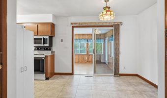 136 Cherry Ln, Burlington, VT 05401