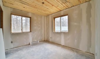 951 Swede Lake Trl SW, Backus, MN 56435