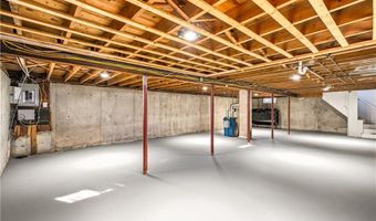 47 Shady Lea Rd, North Kingstown, RI 02852