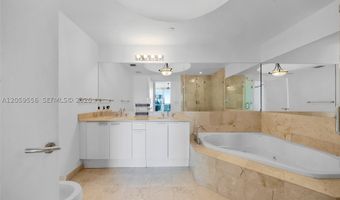3131 NE 188th St 1-910, Aventura, FL 33180