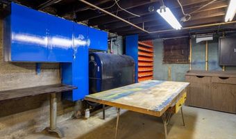 22 Orange St, Athol, MA 01331
