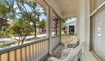 5508 GOLDEN ISLES Dr, Apollo Beach, FL 33572