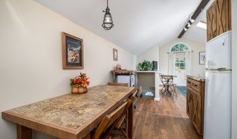 53 Huckleberry Hill Rd, Brookfield, CT 06804