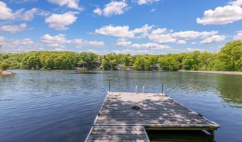 361 E Lakeshore Dr, Alloway, NJ 07422