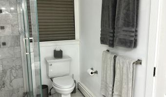 19 Center St, Barnegat, NJ 08005