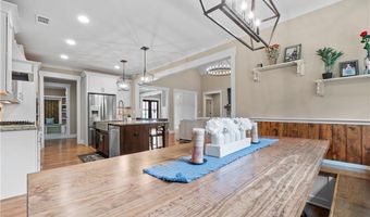 5340 Retreat Dr, Flowery Branch, GA 30542