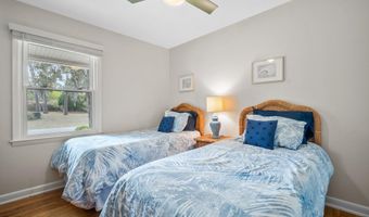 2411 Acorn Hill Ave, Beaufort, SC 29902