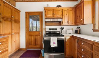 40 Indian Ladder Dr, Altamont, NY 12009