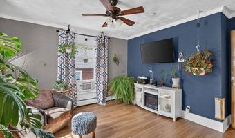 48 6th St, Bangor, ME 04401
