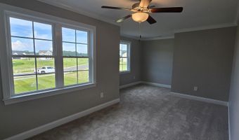 793 Fairway Rd, Ayden, NC 28513