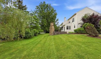 637 CHATSWORTH Dr, Ambler, PA 19002