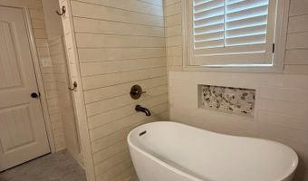 702 Shepherd Cir, Andrews, TX 79714