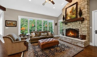 262 Dietrich Rd, Ballwin, MO 63021