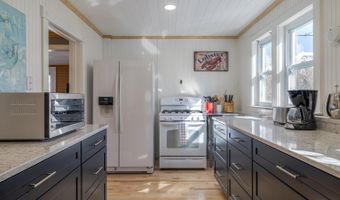 3 Wayman Ln, Bar Harbor, ME 04609