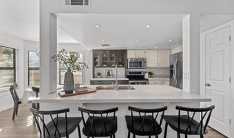 5759 W DRAKE Ct, Chandler, AZ 85226
