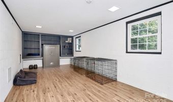906 Colonial Dr, Albemarle, NC 28001
