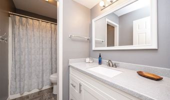 1121 NW Prairie Ridge Dr, Ankeny, IA 50023