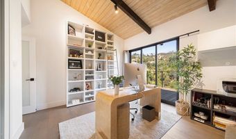2522 Zorada Dr, Los Angeles, CA 90046