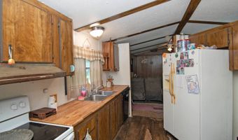 941 E Clayton Rd, Alderson, WV 24910