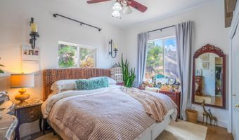 944 W Foothill Dr, Apple Valley, UT 84737
