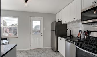 1440 Elmwood Ave A, Columbus, OH 43212