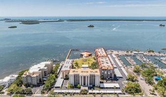 622 EDGEWATER Dr 524, Dunedin, FL 34698