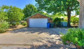 1928 W Idaho St, Chickasha, OK 73018