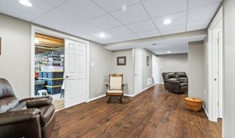 5715 DOUBS Rd, Adamstown, MD 21710