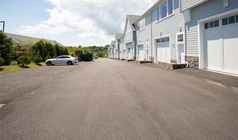 55 John Clarke Rd 3, Middletown, RI 02842
