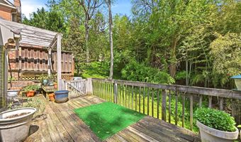 5803 MADAKET Rd, Bethesda, MD 20816